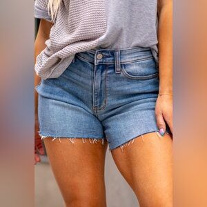 Judy Blue Embroidered Distressed Pocket High Rise Denim Jean Shorts Medium M‎